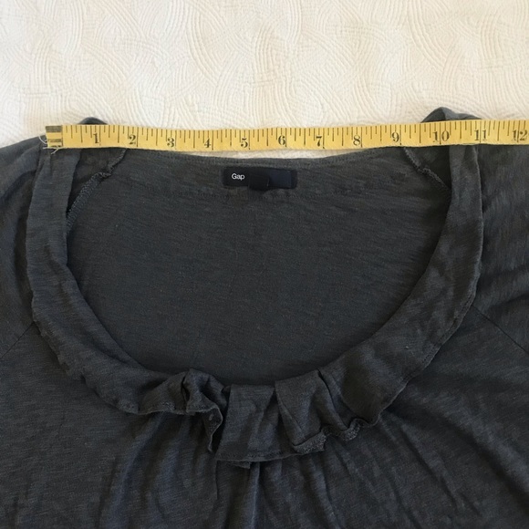 SOLD !!!! - 2️⃣Bundle Gap short sleeve tops..! - Picture 8 of 16